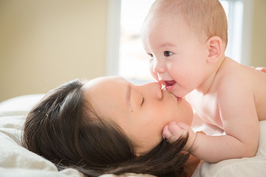 Sữa mẹ ngăn ngừa bệnh tật cho bé yêu